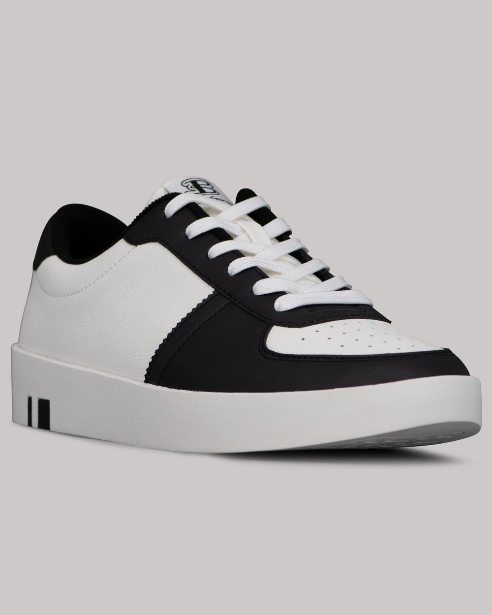 White / Black Ben Sherman Richmond Sneakers | 4578FSHMJ