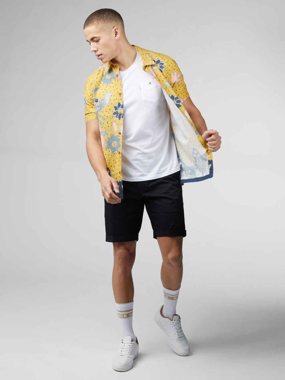 Yellow Ben Sherman Signature Abstract Botanical Print Shirts | 3609VNTQA